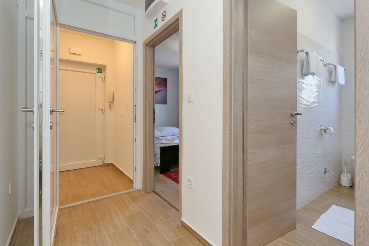 Two New Apartments By The Town Center Zadar Bagian luar foto