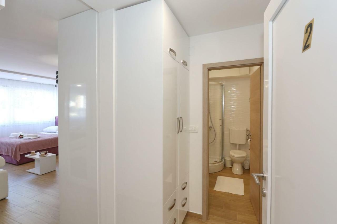 Two New Apartments By The Town Center Zadar Bagian luar foto