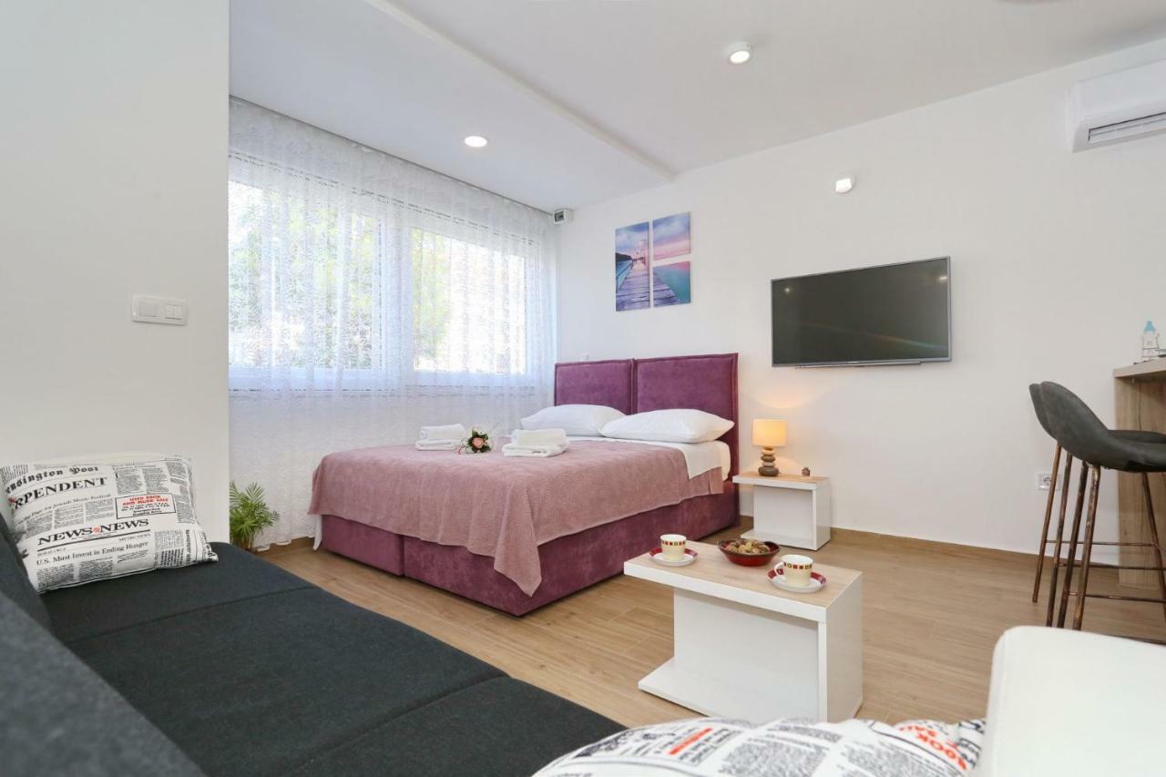Two New Apartments By The Town Center Zadar Bagian luar foto
